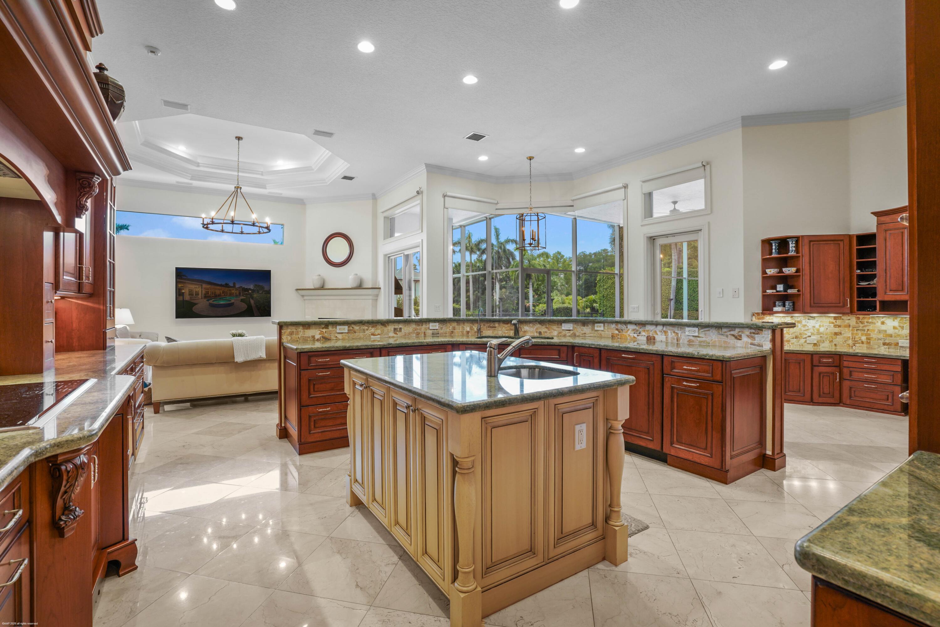 12809 Mizner Way Property Photo 15