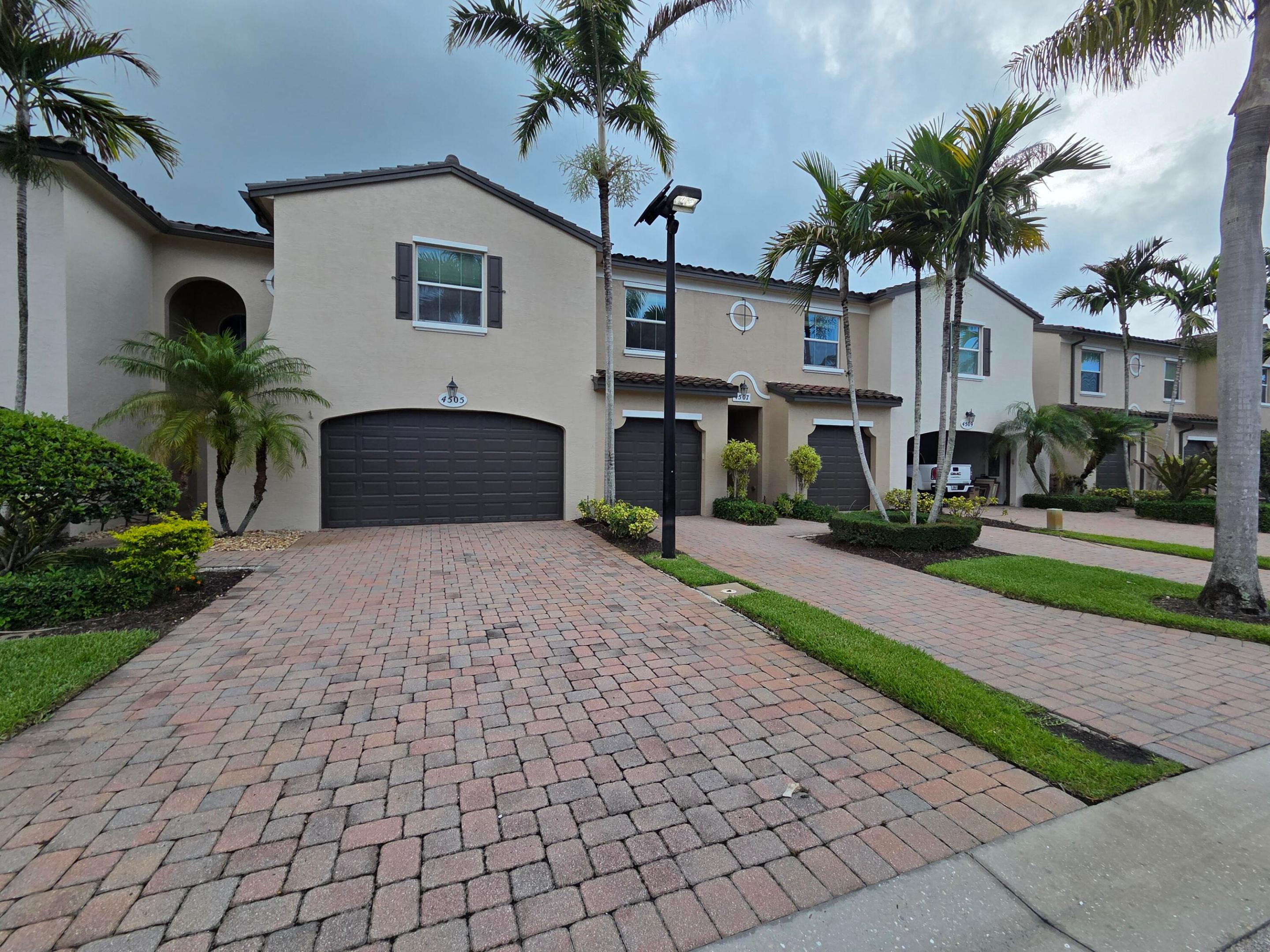 4507 Mediterranean Circle Property Photo 1