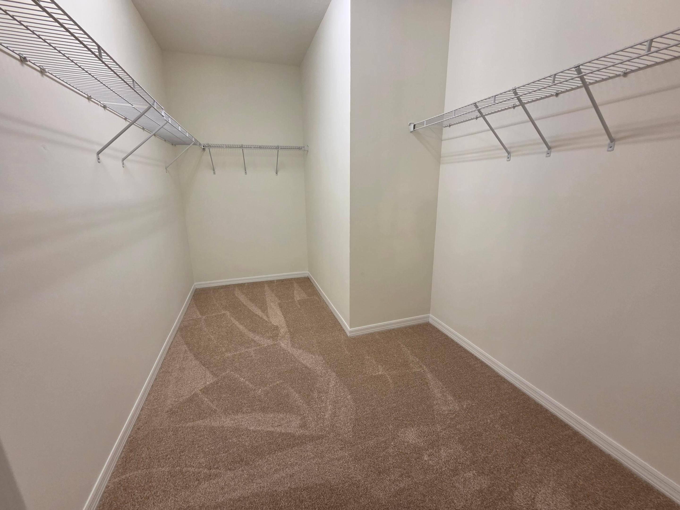4507 Mediterranean Circle Property Photo 16