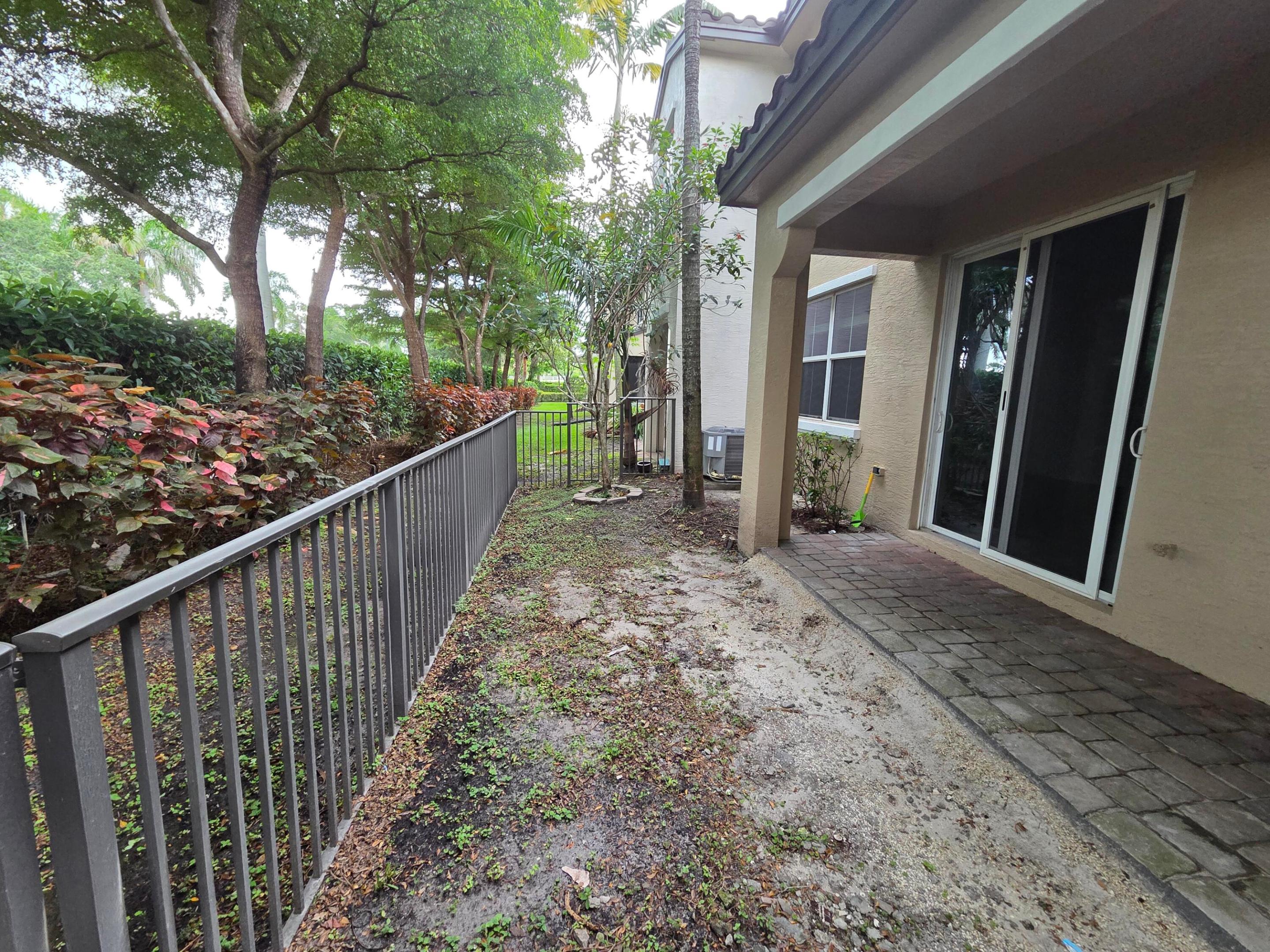 4507 Mediterranean Circle Property Photo 20