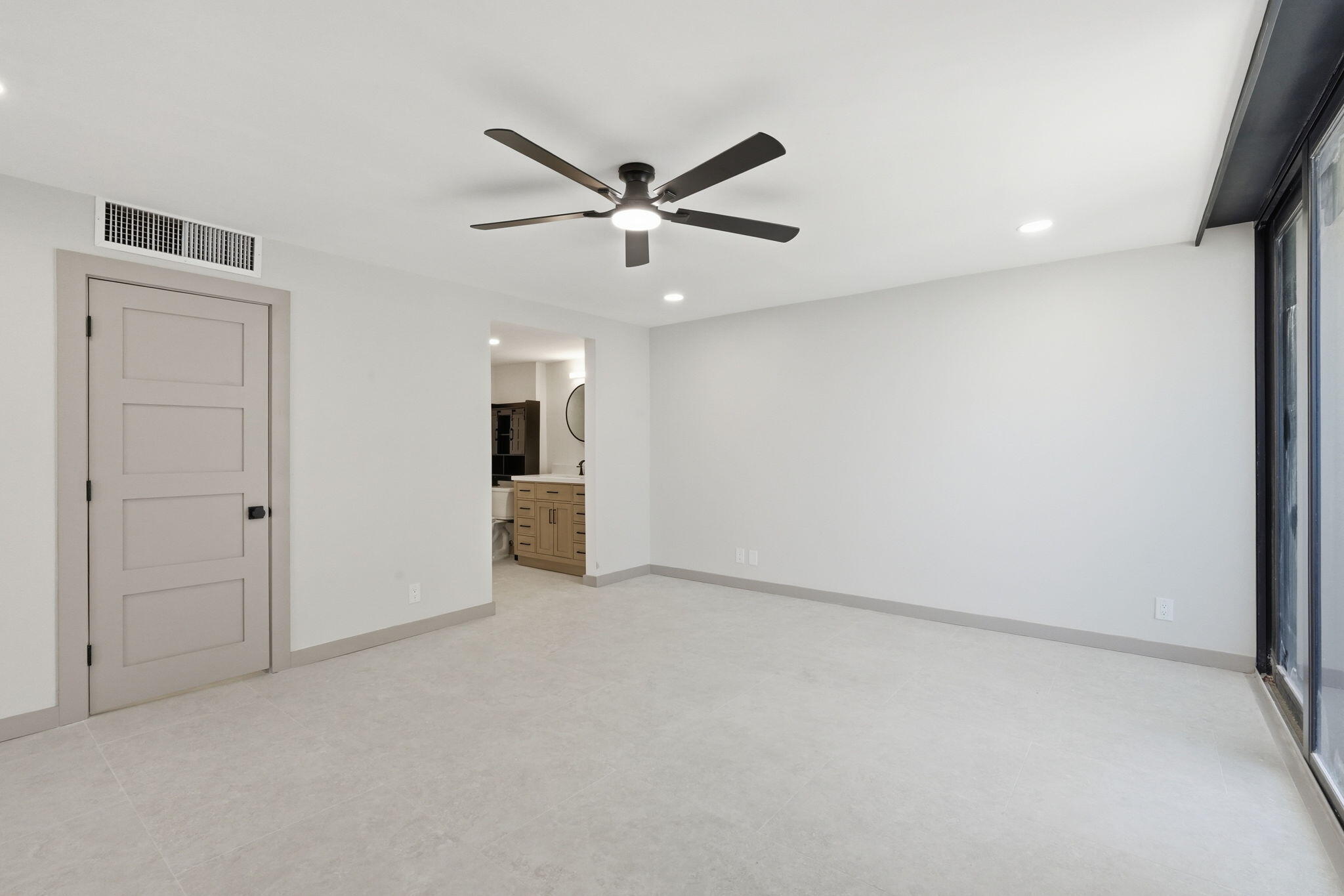 5460 N Ocean Drive 6a Property Photo 18