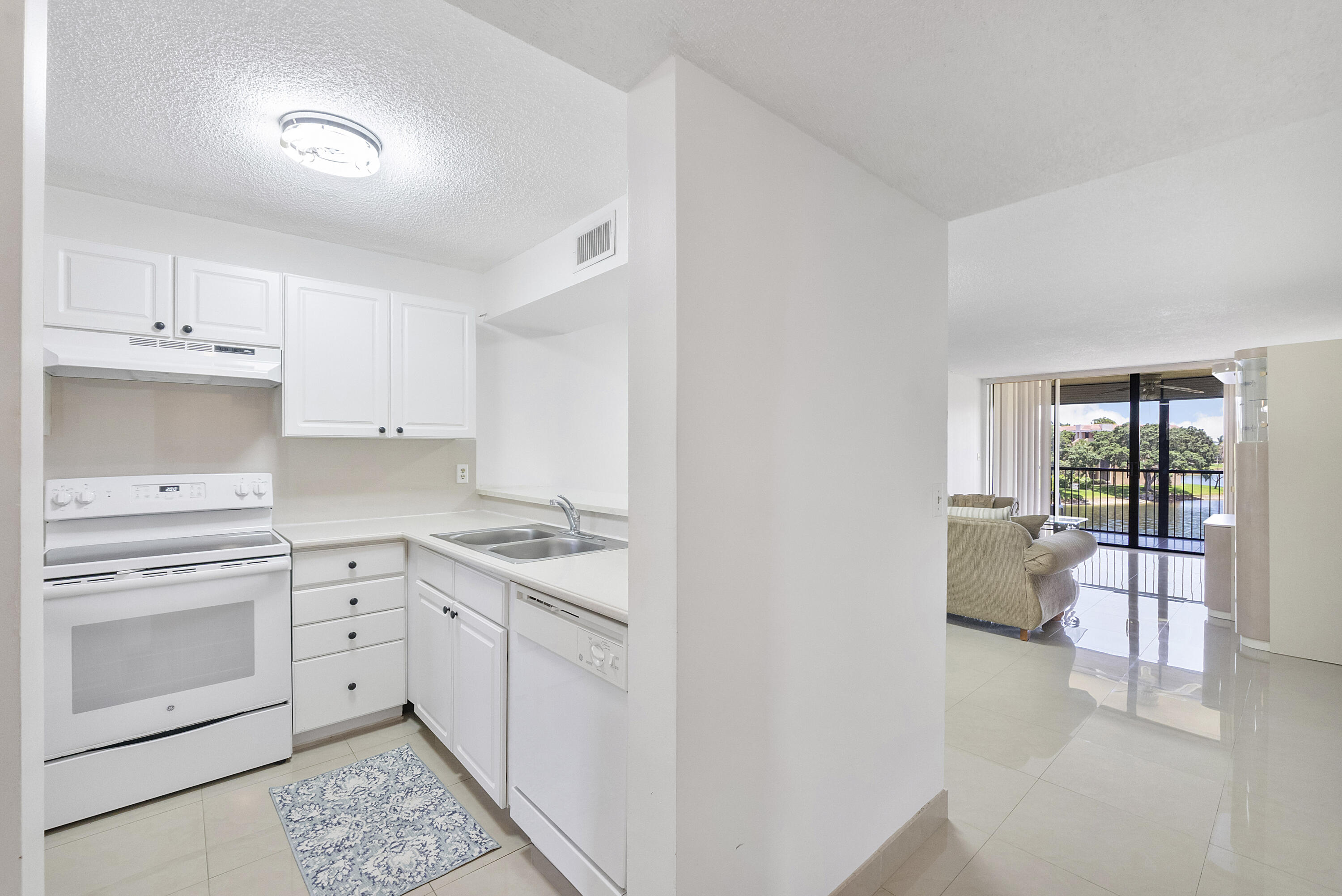 5828 Coral Lake Drive Property Photo 2