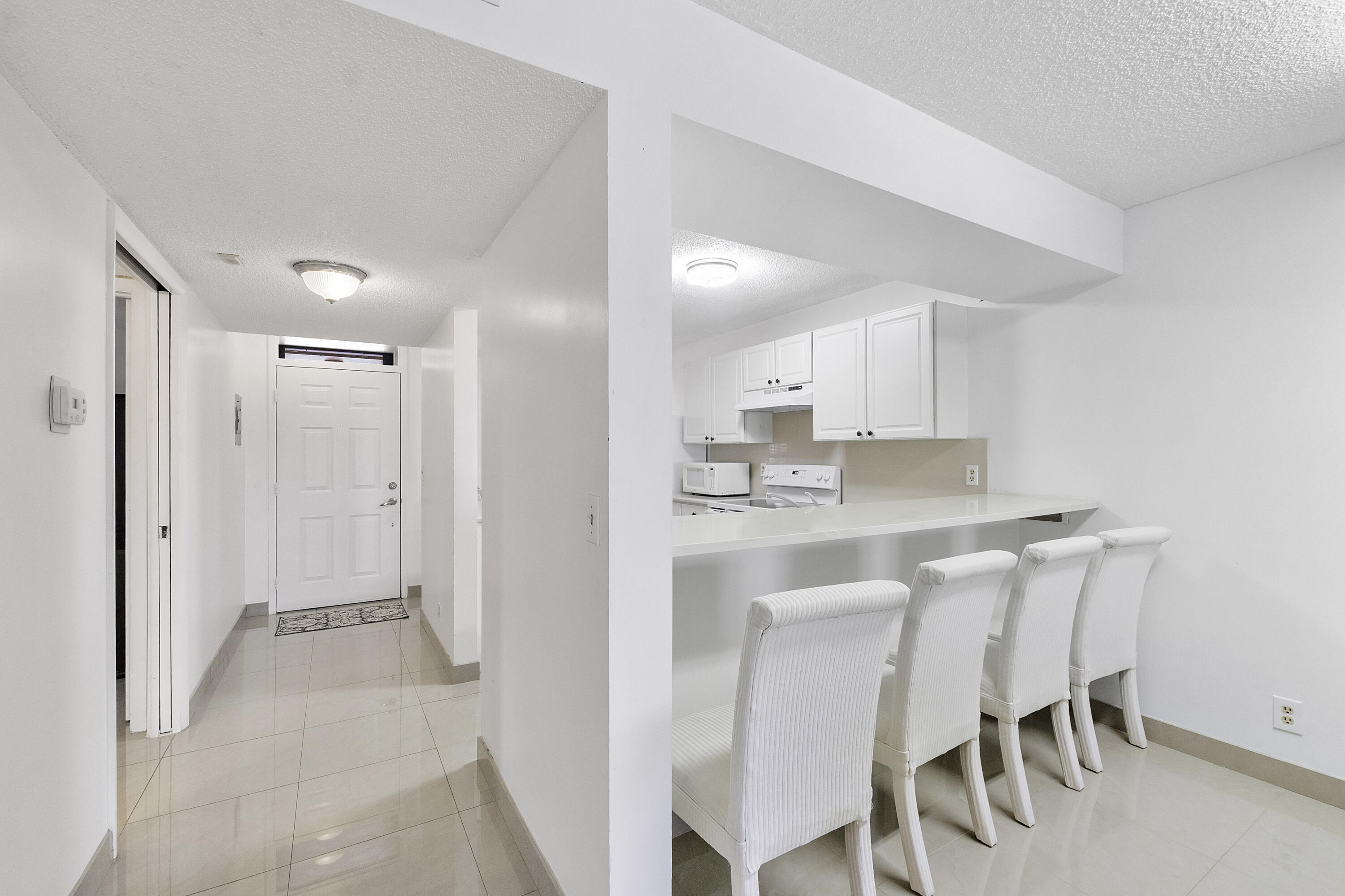 5828 Coral Lake Drive Property Photo 8