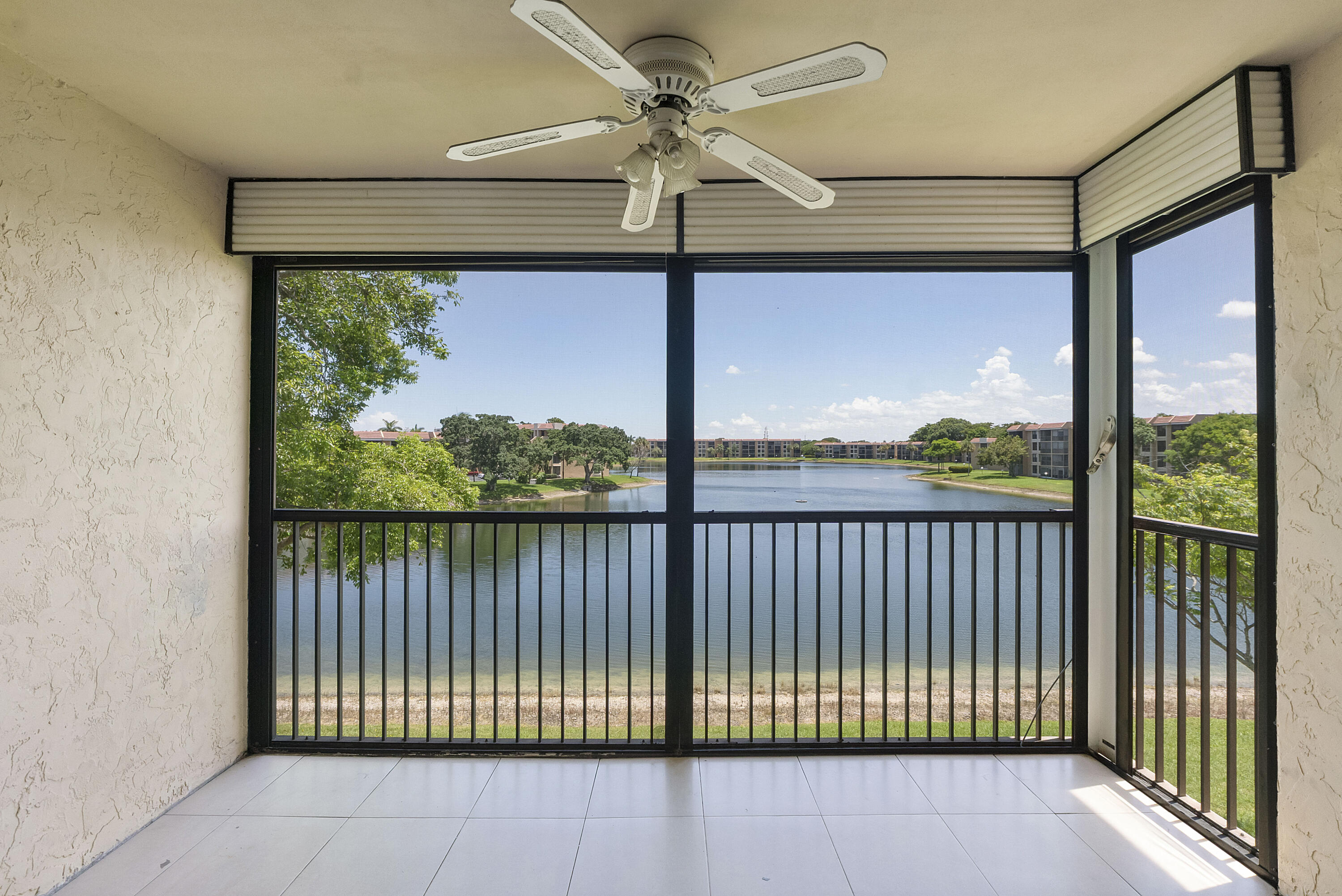 5828 Coral Lake Drive Property Photo 13