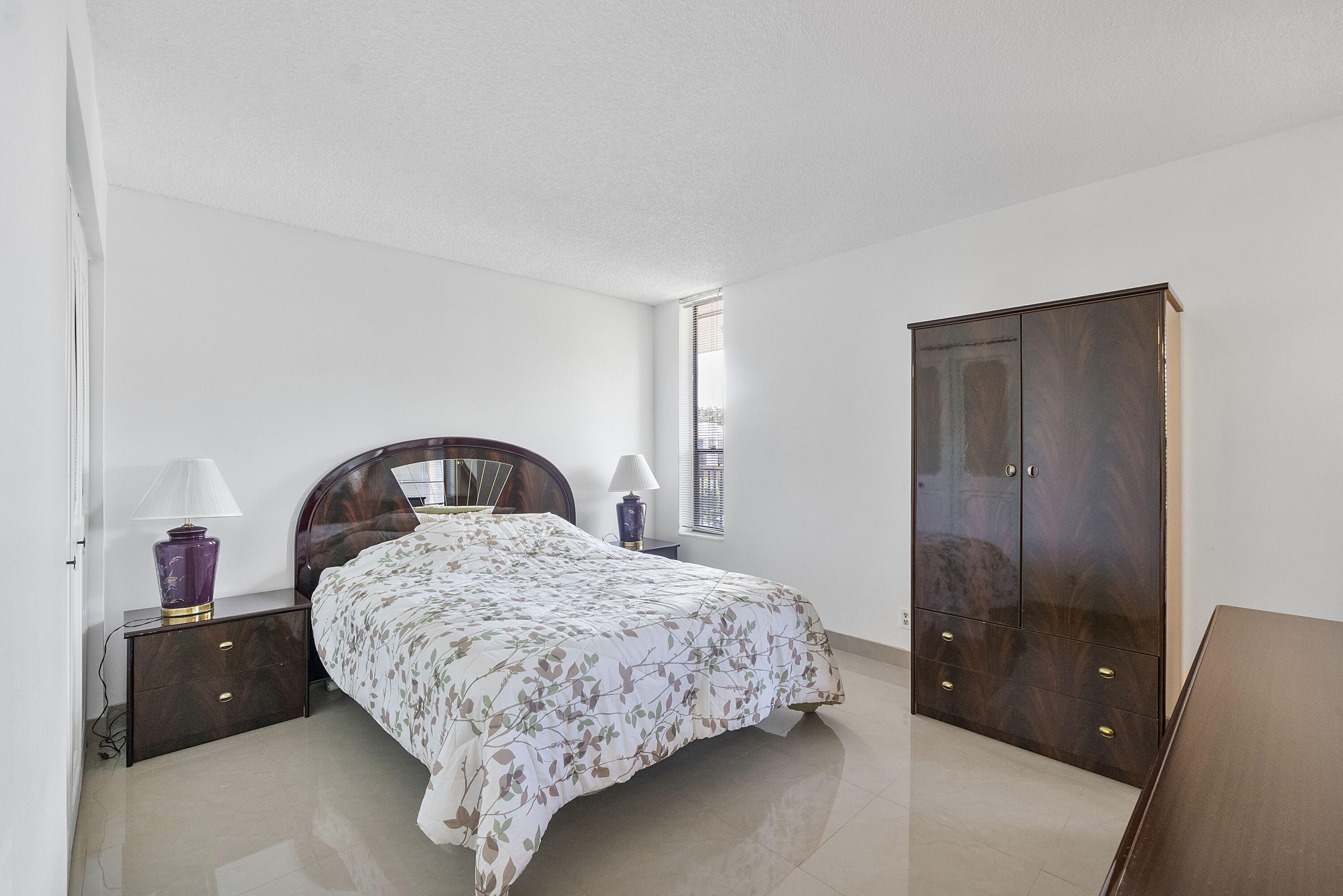 5828 Coral Lake Drive Property Photo 20
