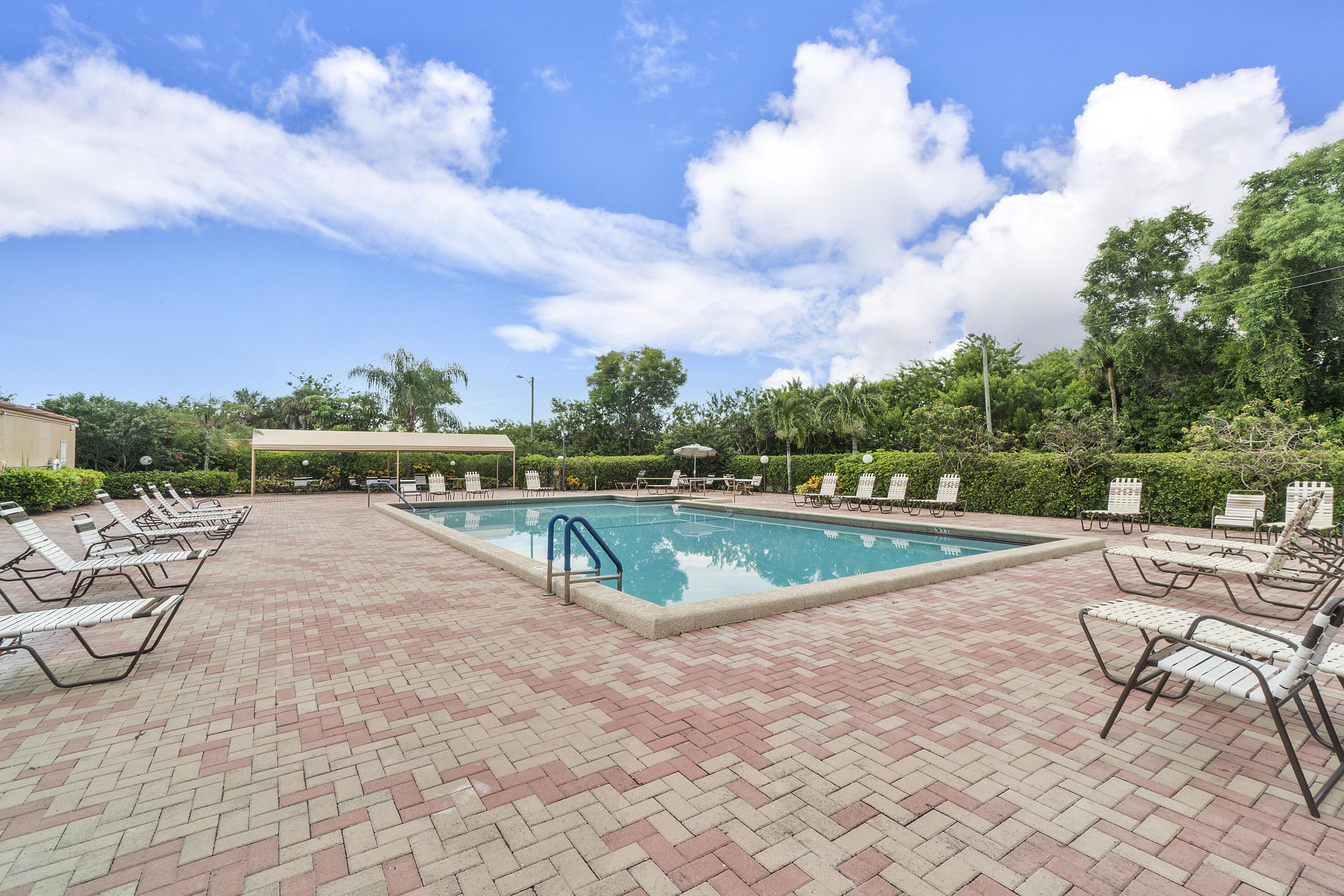 5828 Coral Lake Drive Property Photo 40