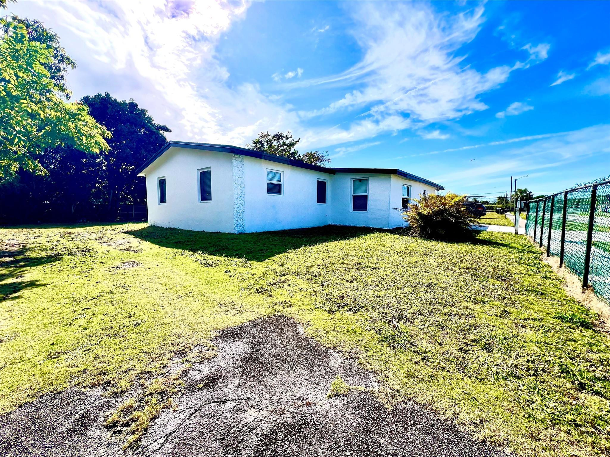 10730 Sw 149th Terrace Property Photo 1