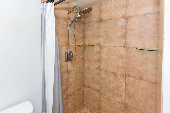 150 Pineview Road L6 Property Photo 14