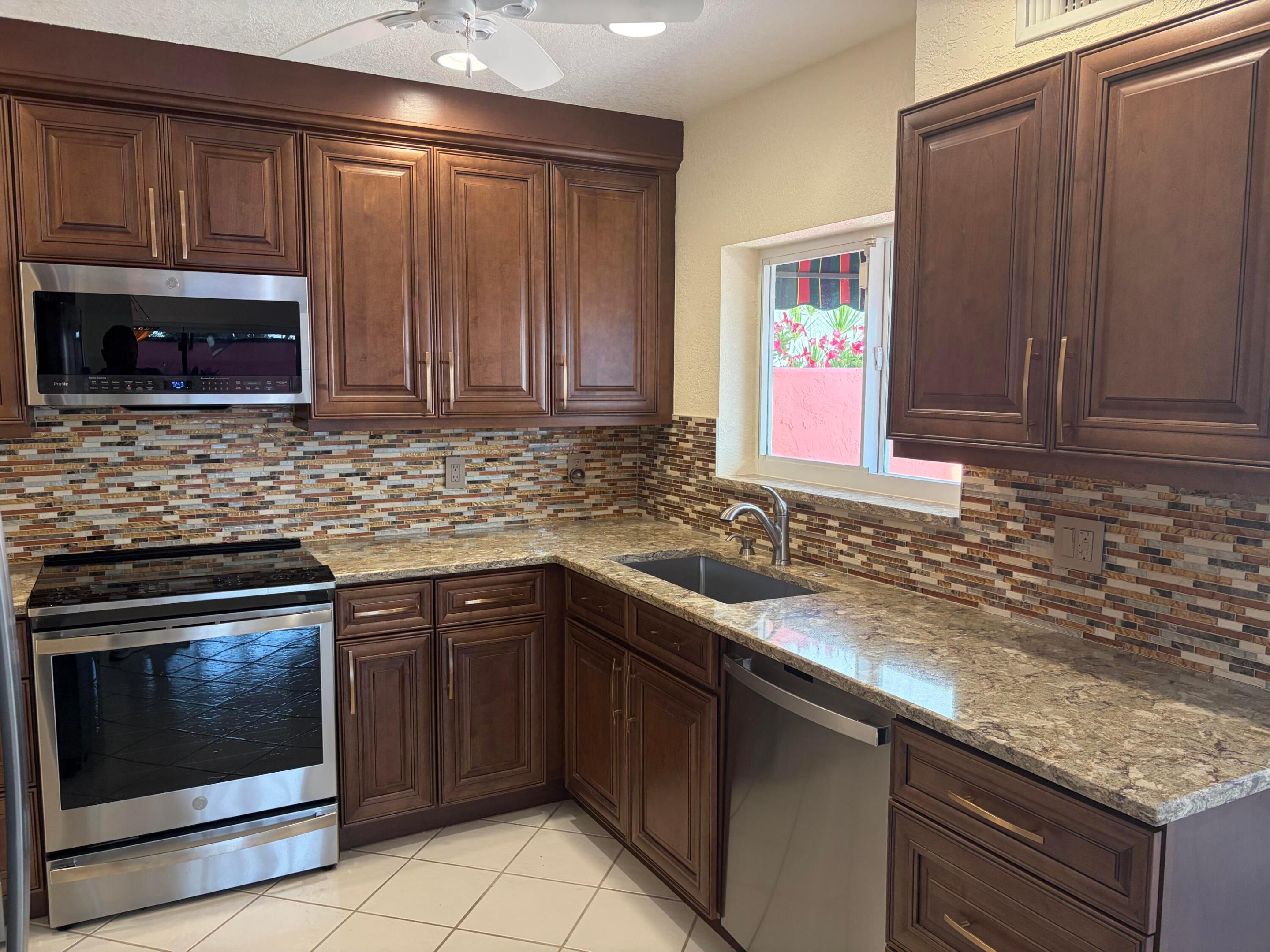 21435 Campo Allegro Drive Property Photo 11