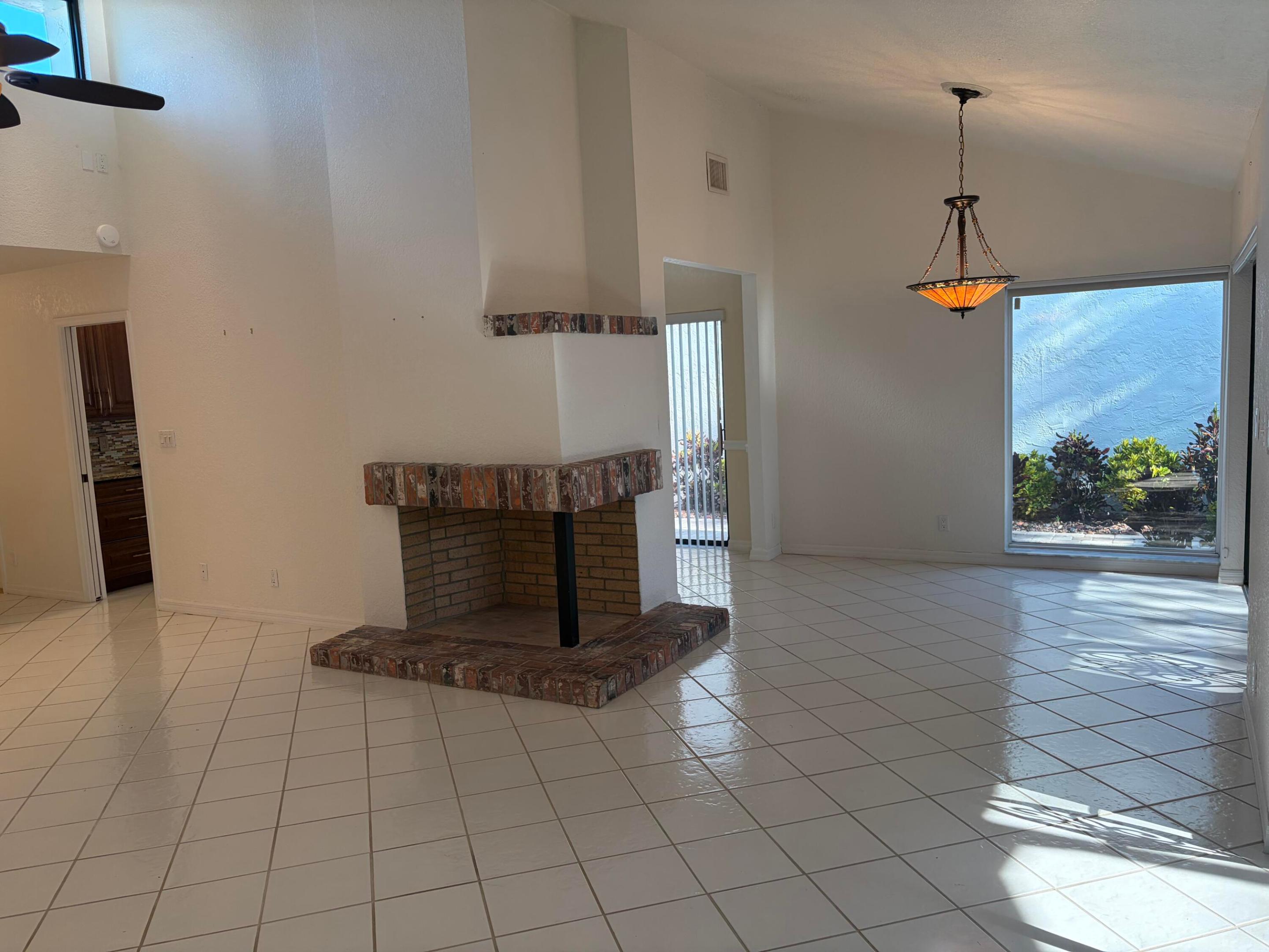 21435 Campo Allegro Drive Property Photo 16