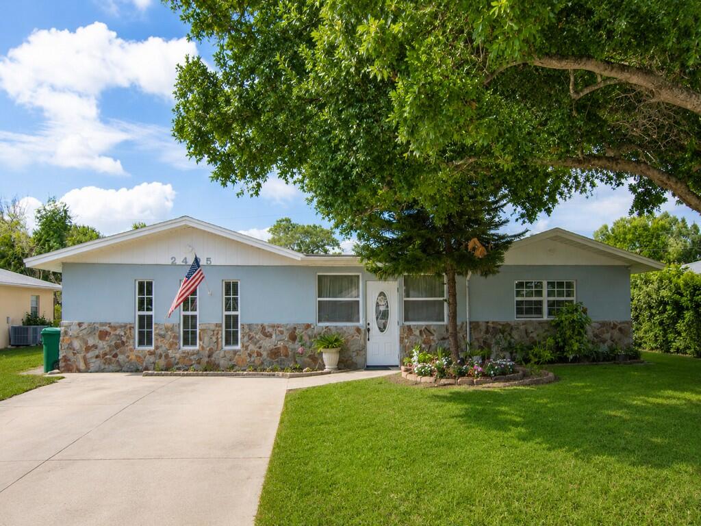 2405 Blossom Court Property Photo 2