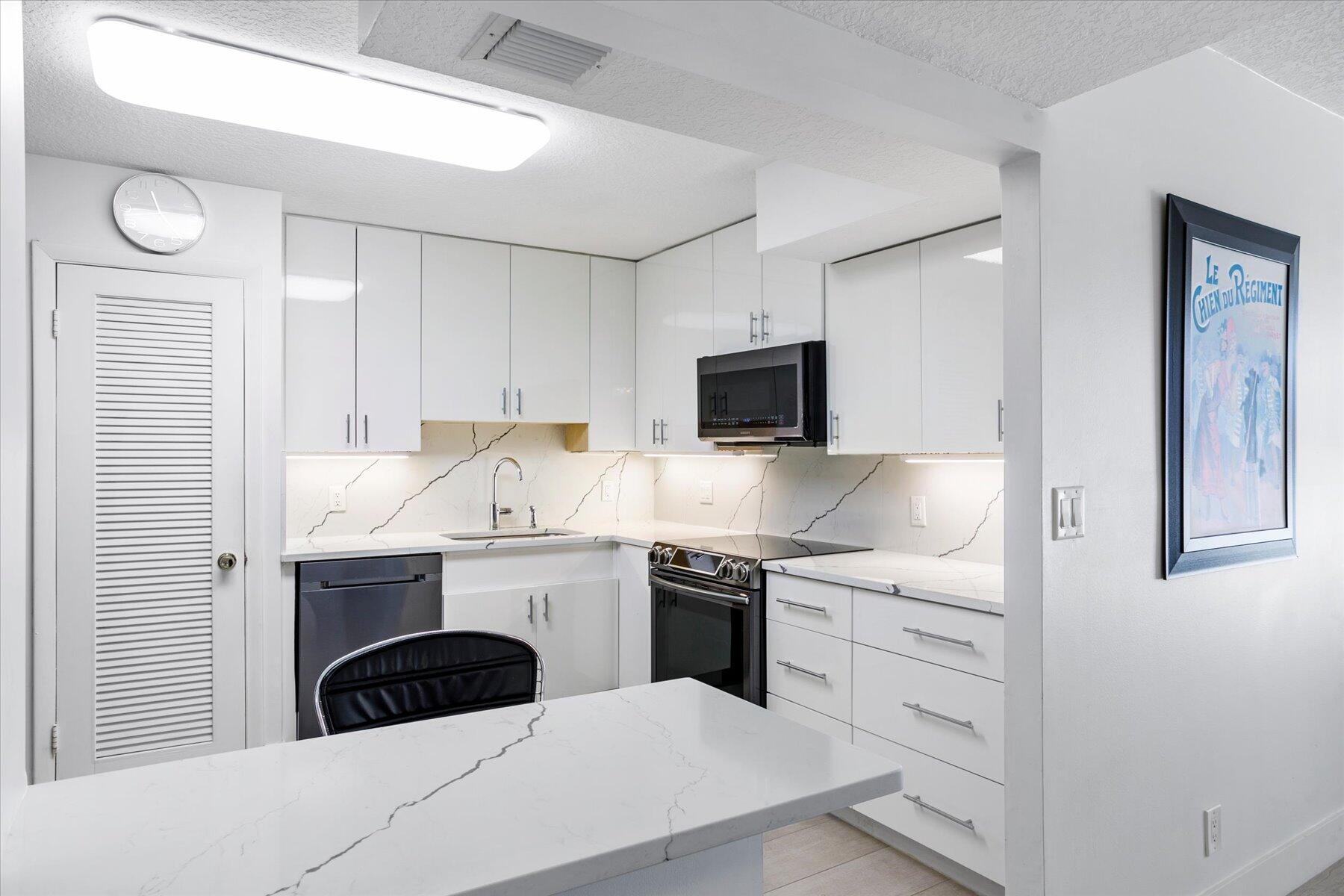 2860 S Ocean Boulevard 216 Property Photo 10