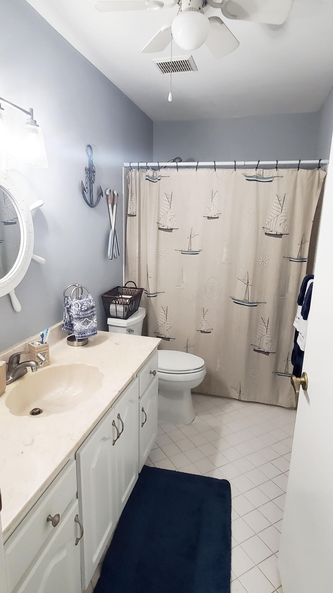 5261 Crystal Anne Drive Property Photo 22
