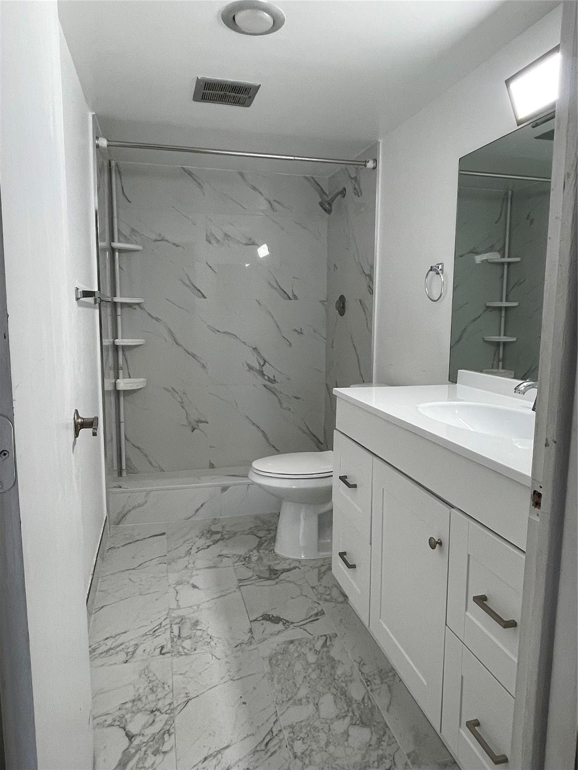 4158 Inverrary Drive 111 Property Photo 26