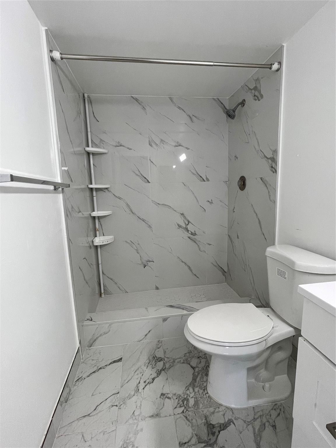 4158 Inverrary Drive 111 Property Photo 28