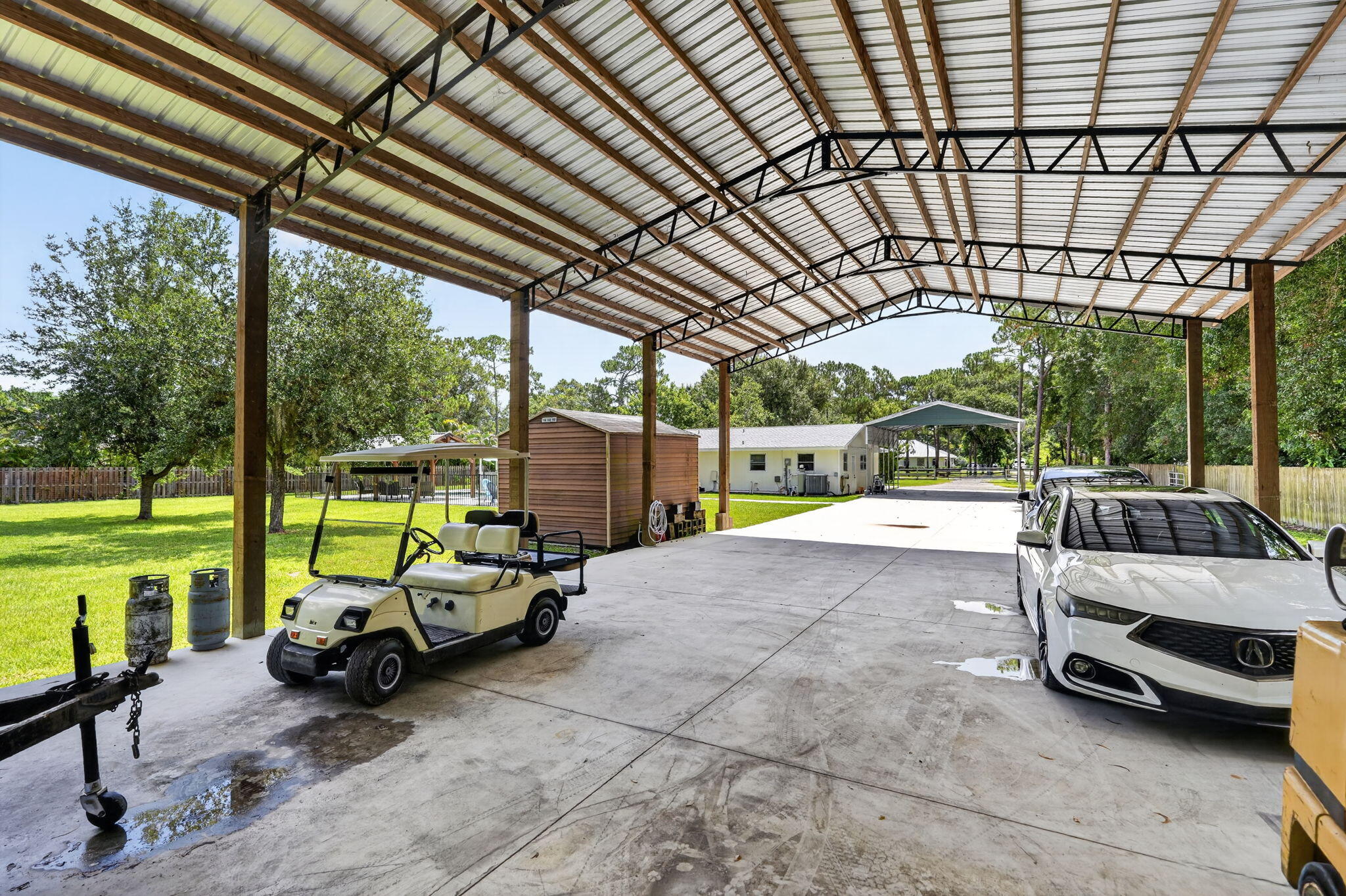 17751 127th Drive N Property Photo 6