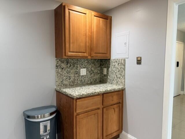 4154 Inverrary Drive 407 Property Photo 7