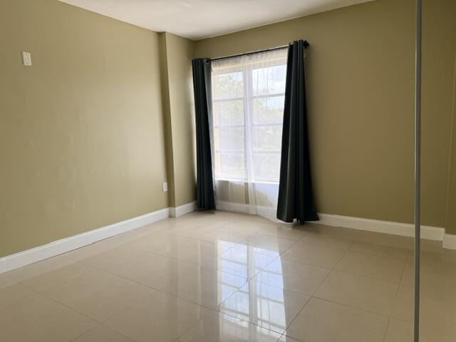 4154 Inverrary Drive 407 Property Photo 15