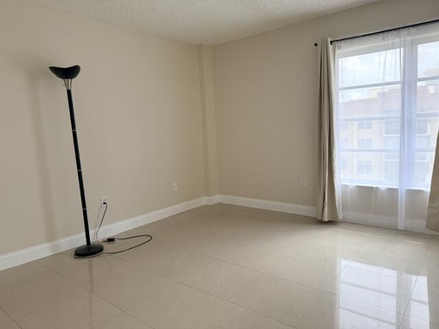 4154 Inverrary Drive 407 Property Photo 18