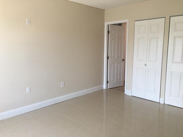 4154 Inverrary Drive 407 Property Photo 19