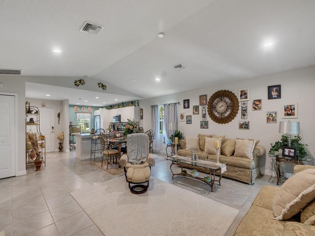 13951 Brazil Court Property Photo 6