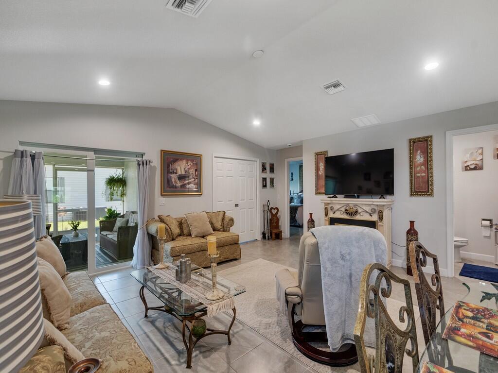13951 Brazil Court Property Photo 8