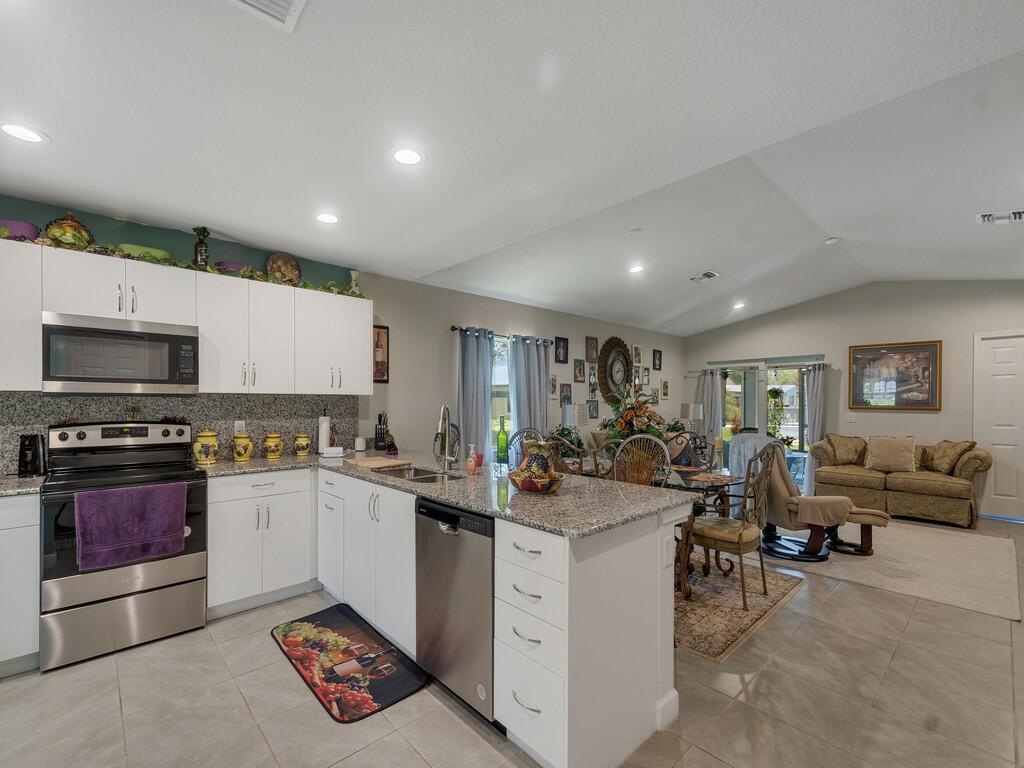 13951 Brazil Court Property Photo 9