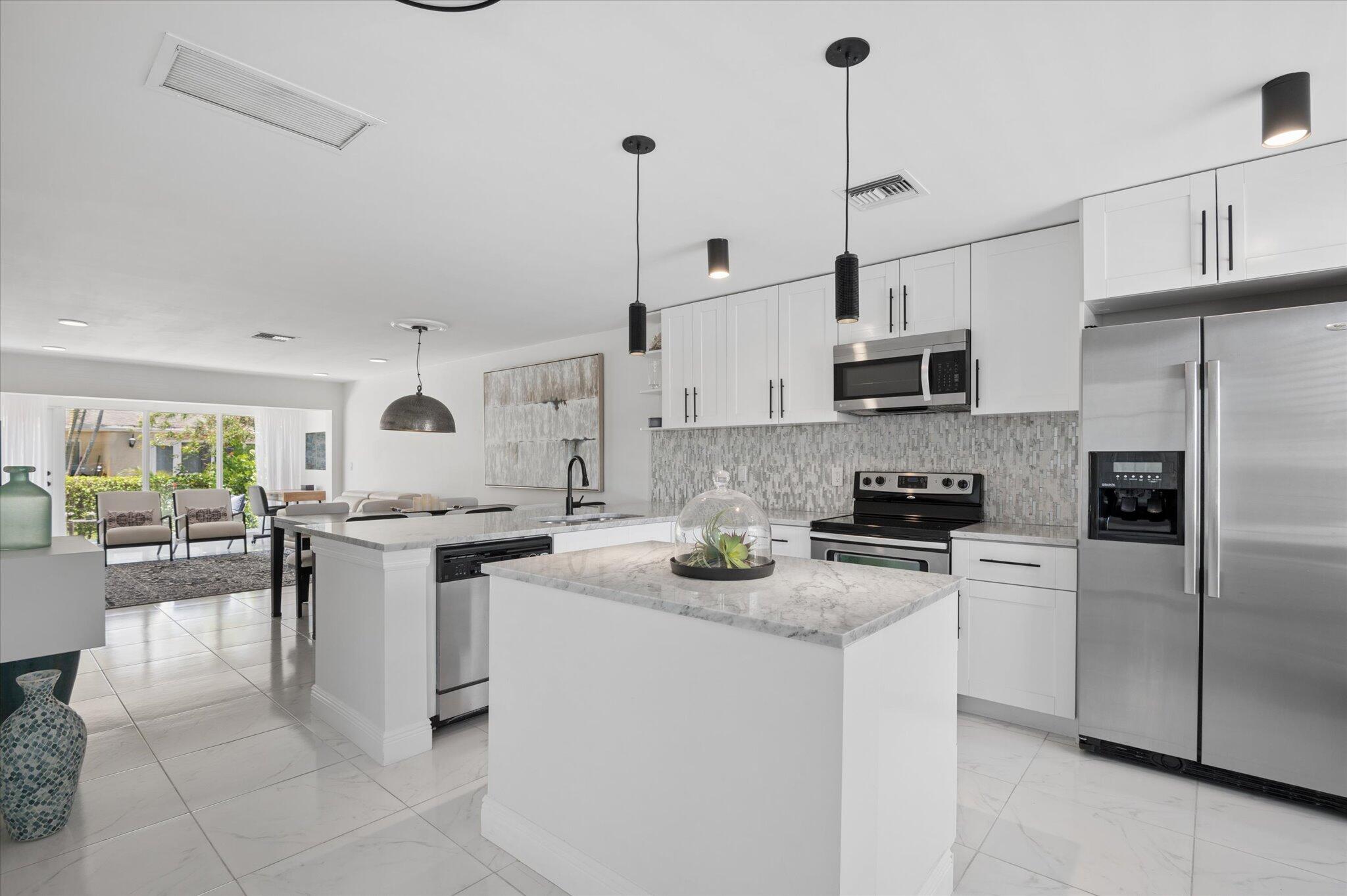 13725 Flora Place C Property Photo 1