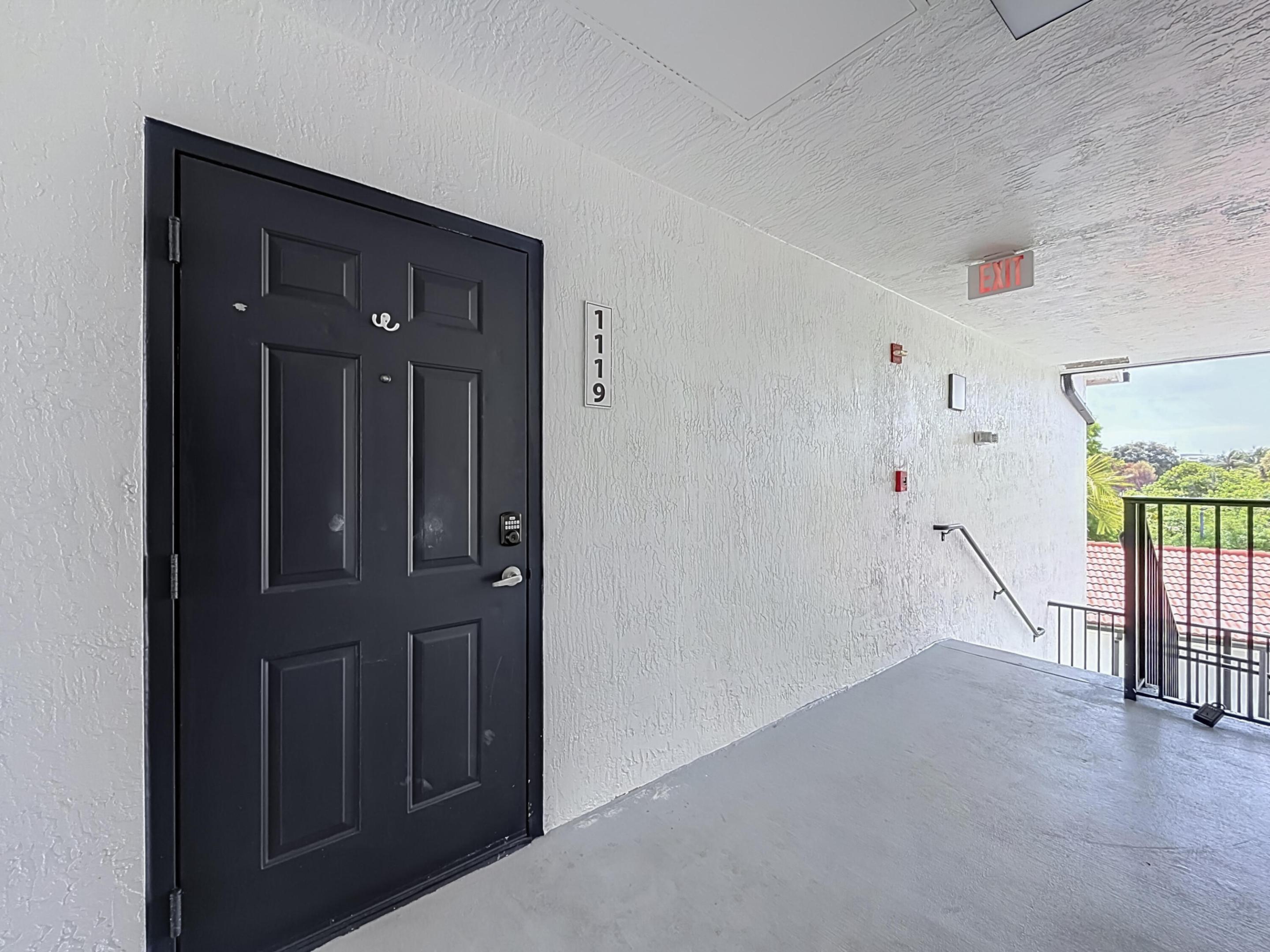 1119 Villa Circle 1119 Property Photo 4