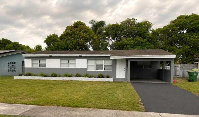 1067 Iroquois Avenue Property Photo 1