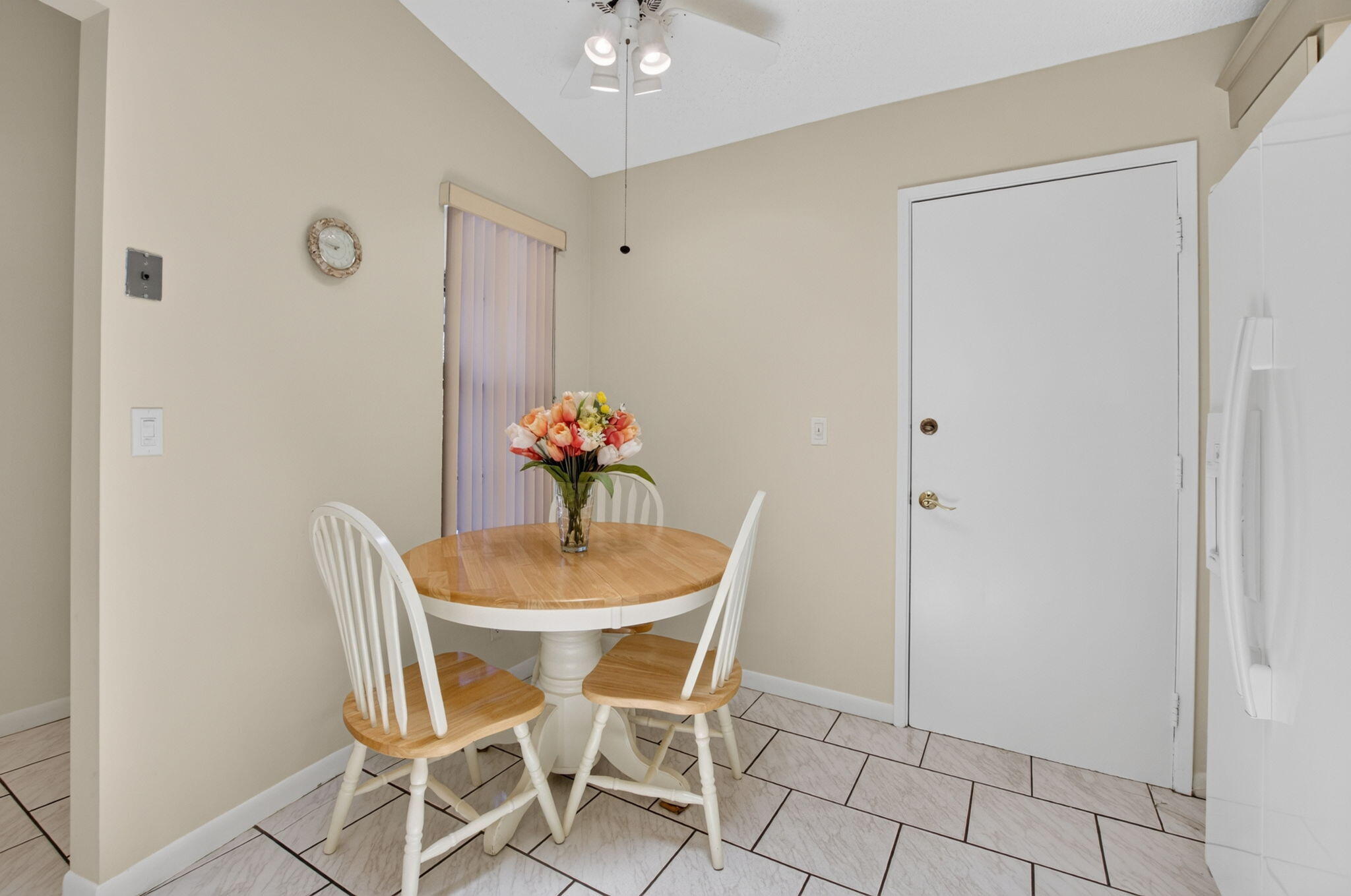 10546 Beach Palm Court B Property Photo 10