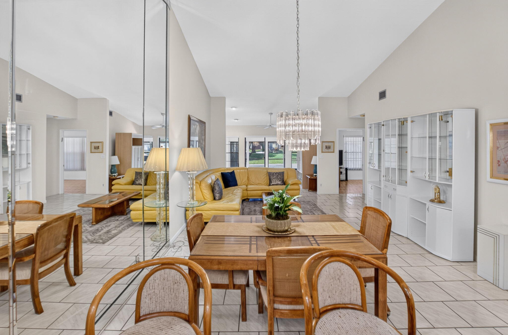 10546 Beach Palm Court B Property Photo 14