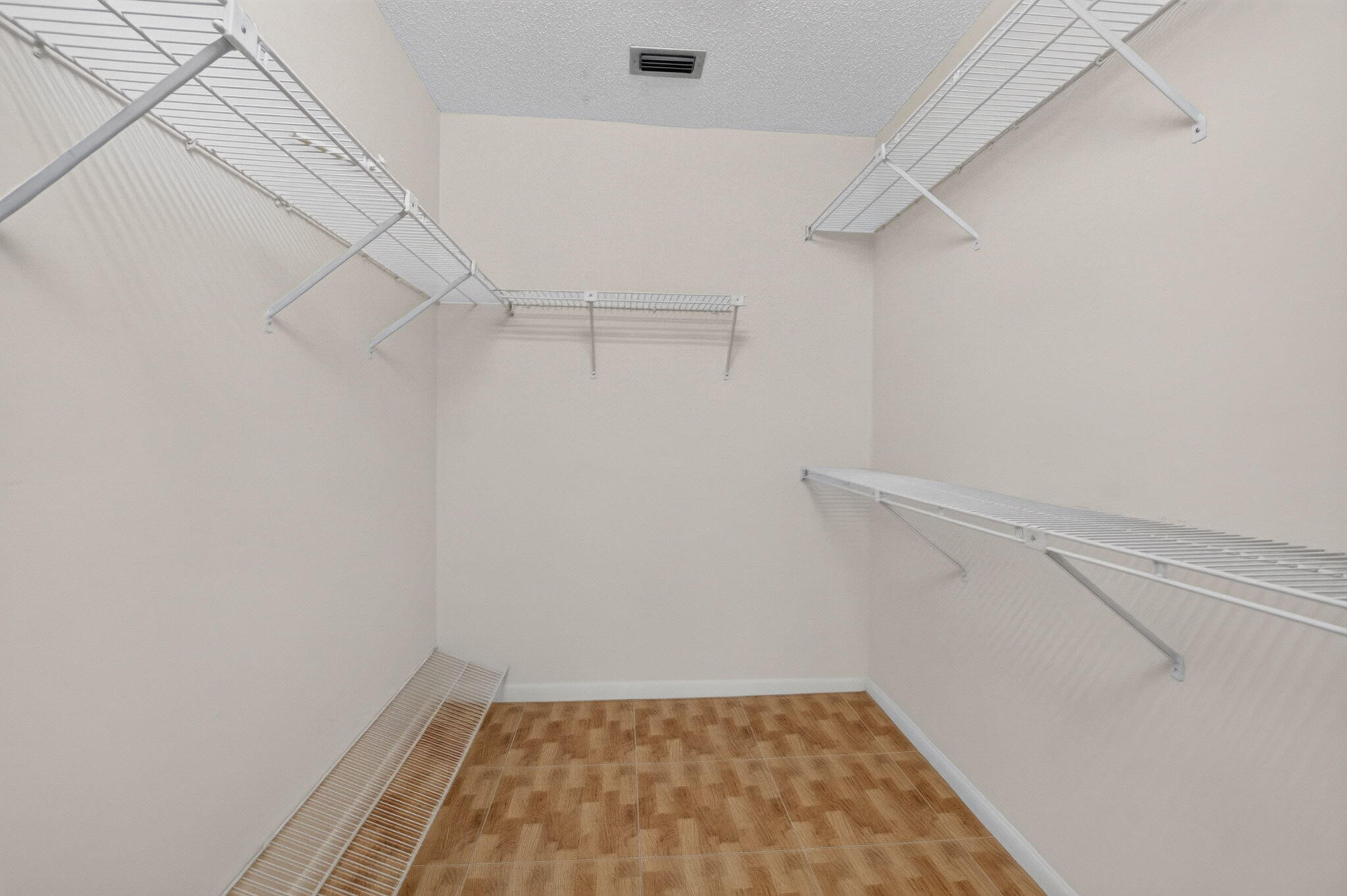 10546 Beach Palm Court B Property Photo 27