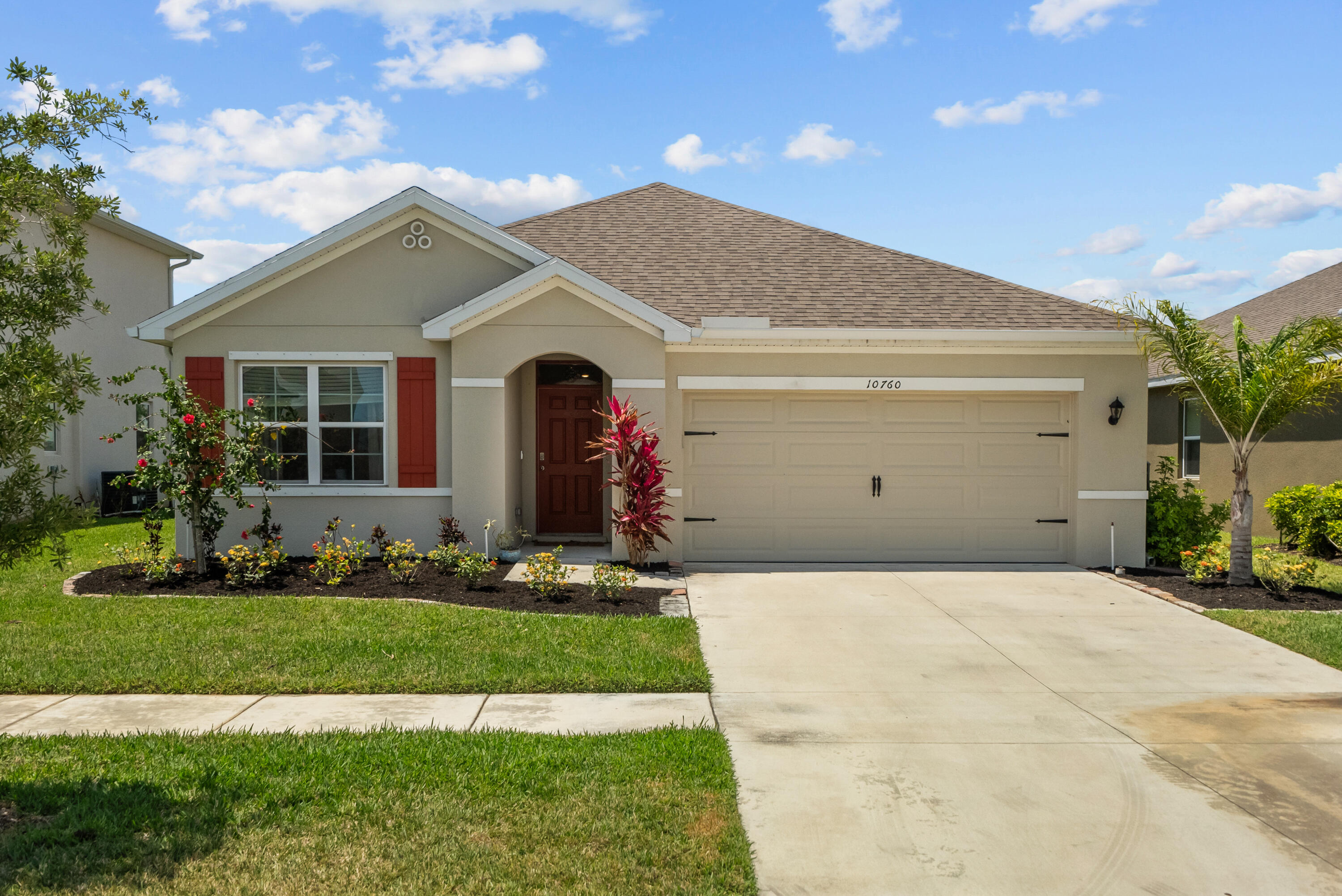 10760 SW Cremona Way Property Photo 1