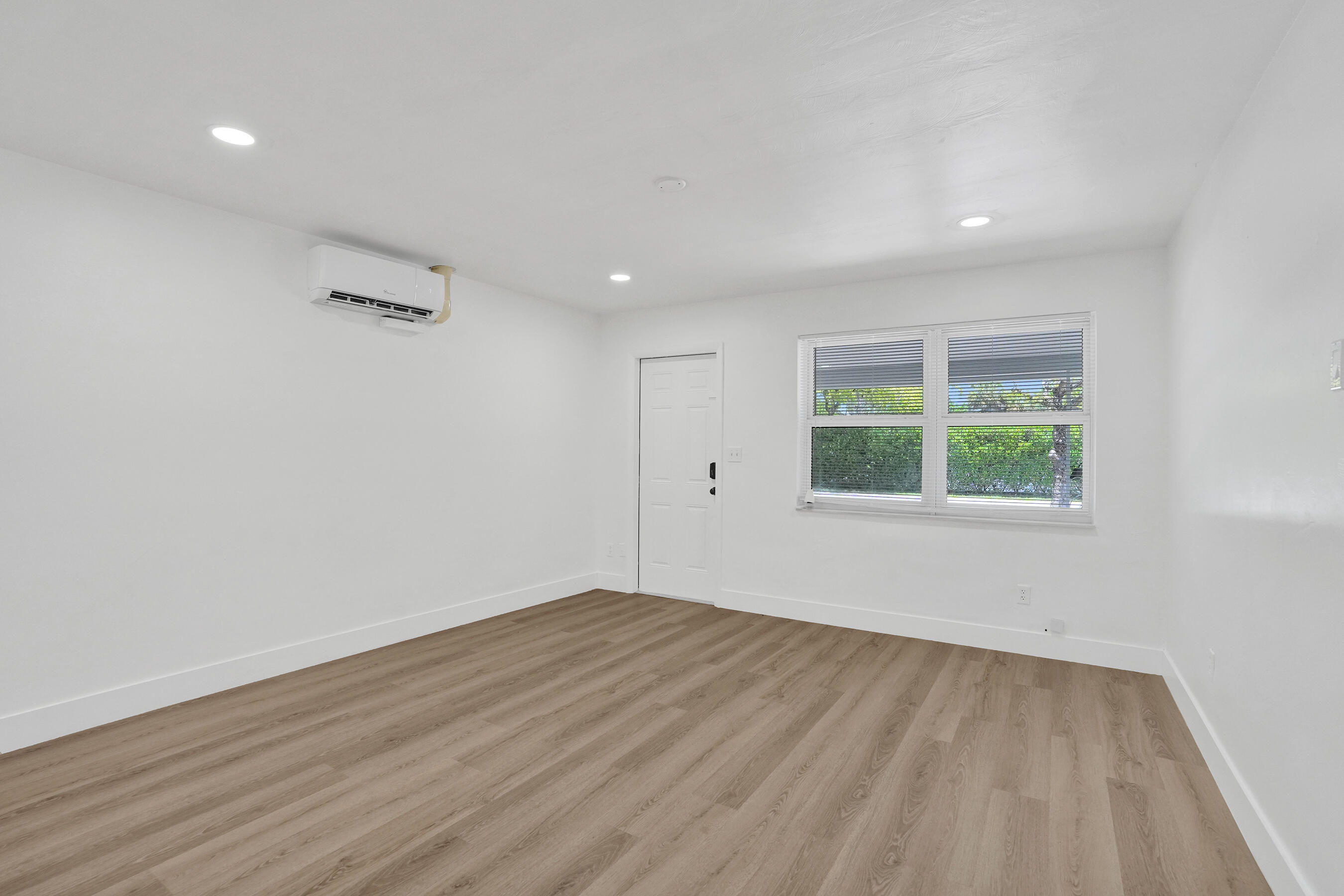 2020 Ne 15th Street Property Photo 6