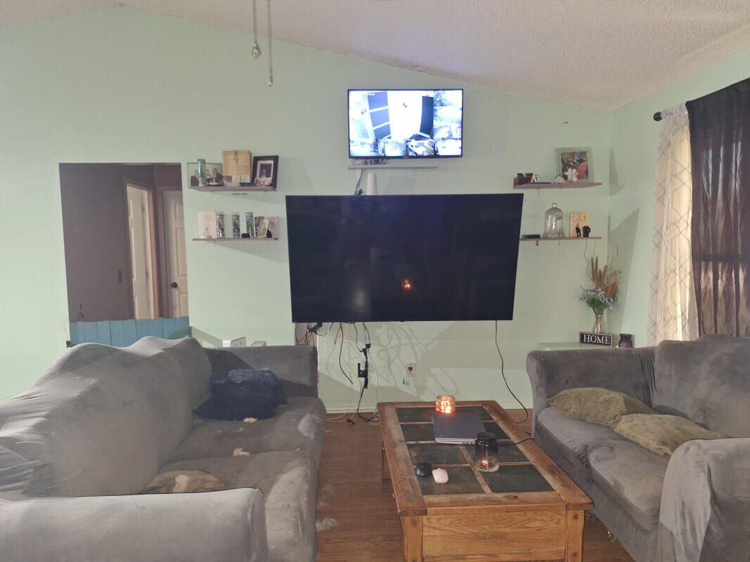 3310 Sw Martin Street Property Photo 4