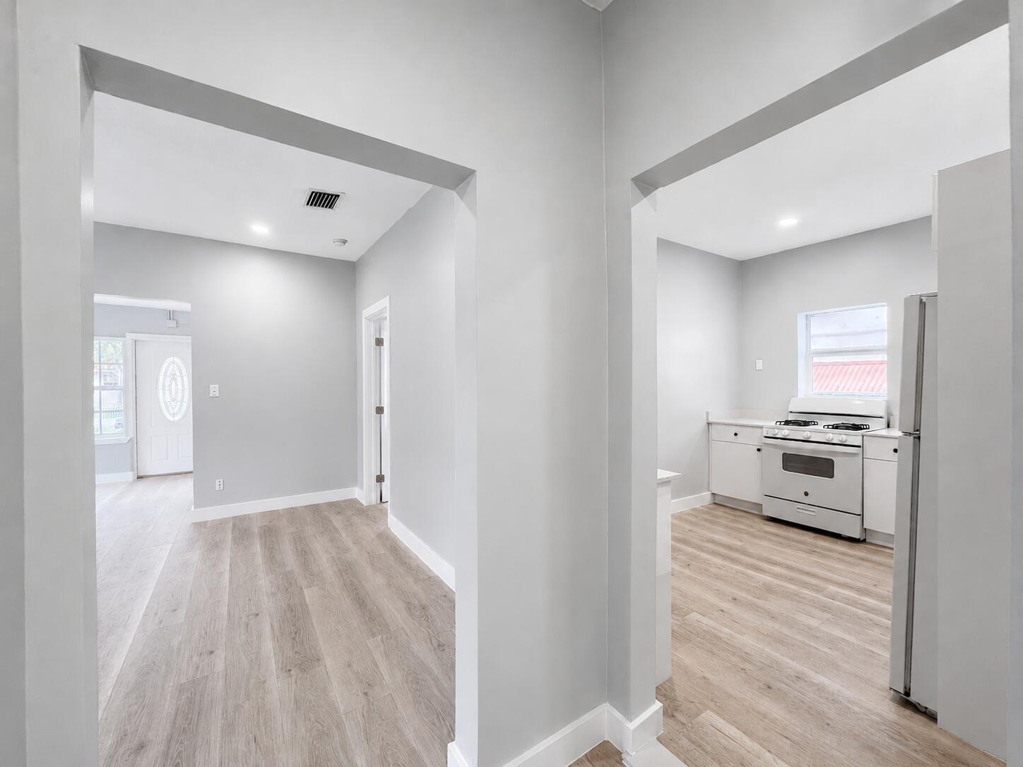 1905 Monroe Street Property Photo 4