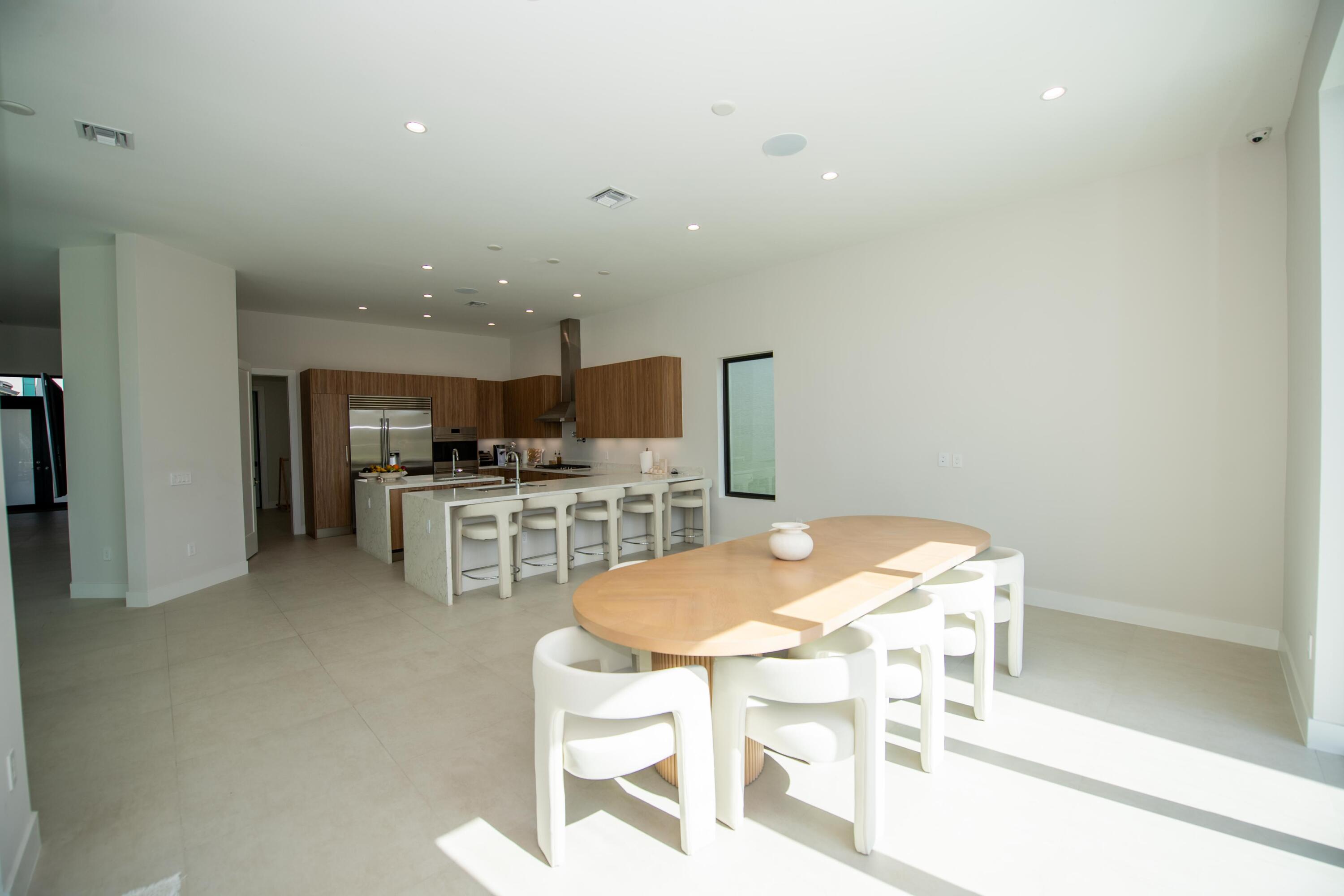 5746 Ashwood Circle W Property Photo 14