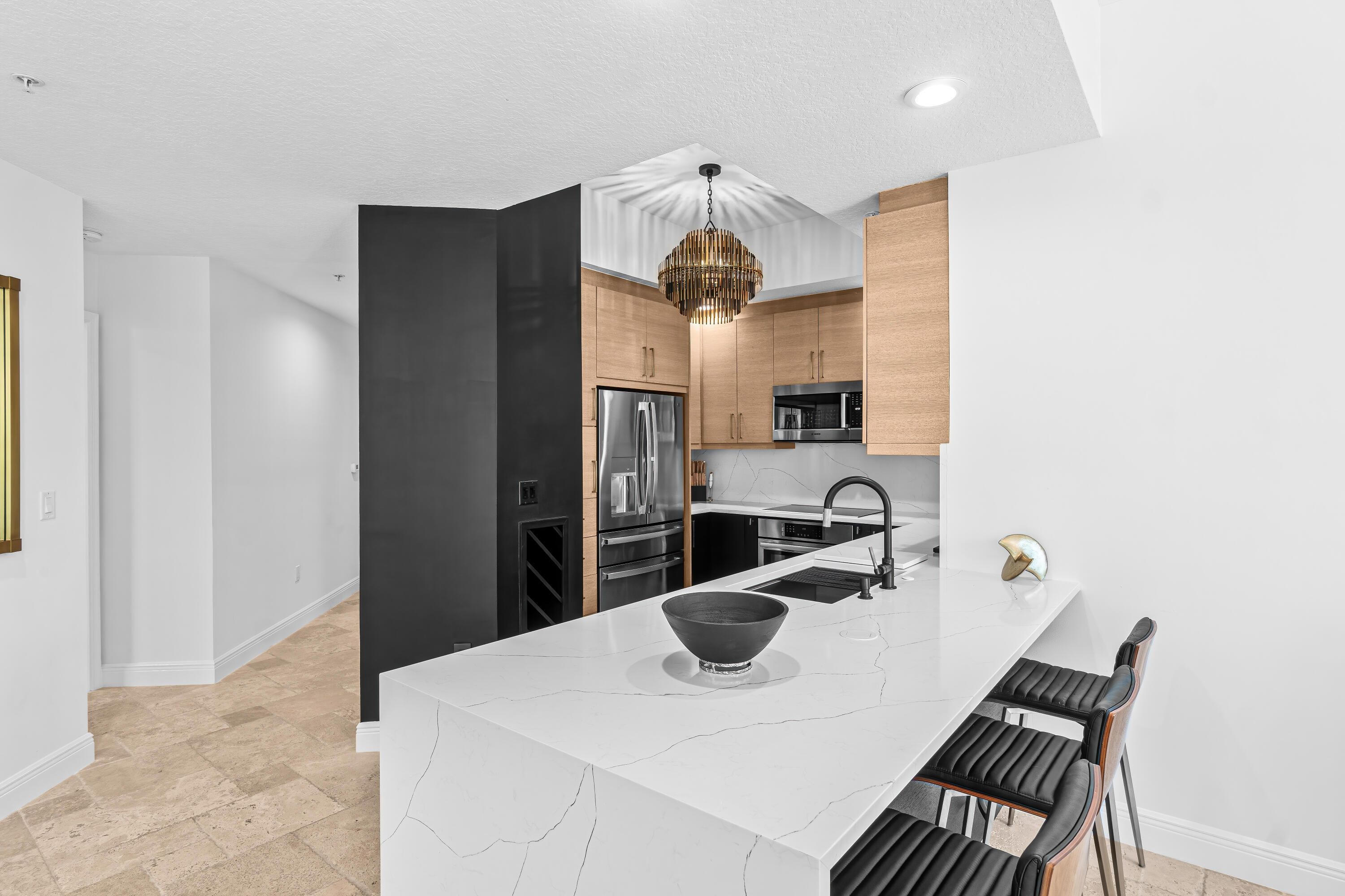 701 S Olive Avenue 1204 Property Photo 5