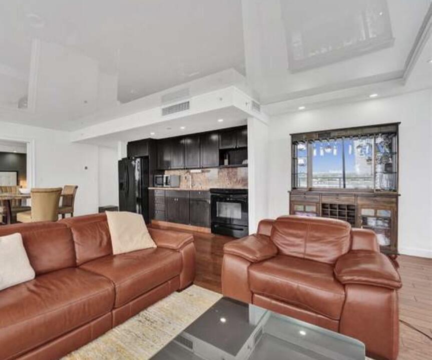 1720 Harrison Street 14h Property Photo 19