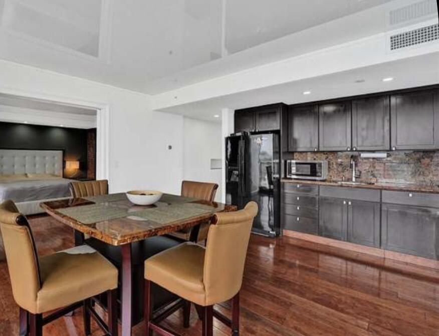 1720 Harrison Street 14h Property Photo 23