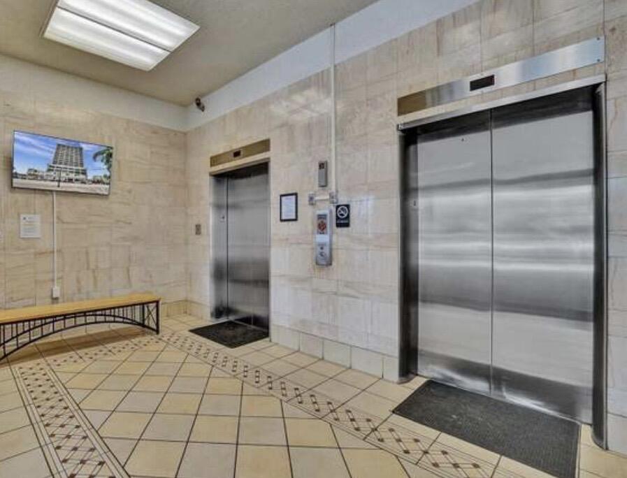 1720 Harrison Street 14h Property Photo 29