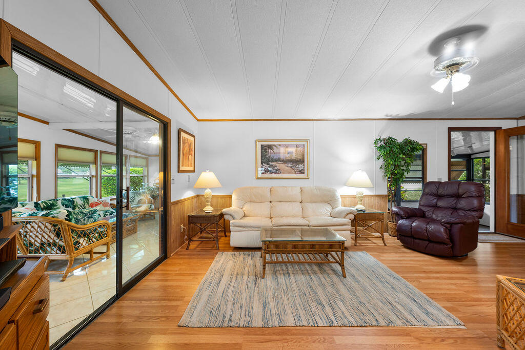 7894 Se Saratoga Drive E Property Photo 10