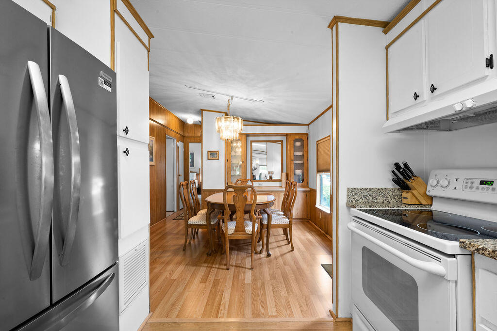 7894 Se Saratoga Drive E Property Photo 15