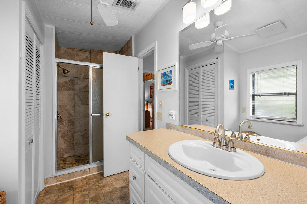 7894 Se Saratoga Drive E Property Photo 30