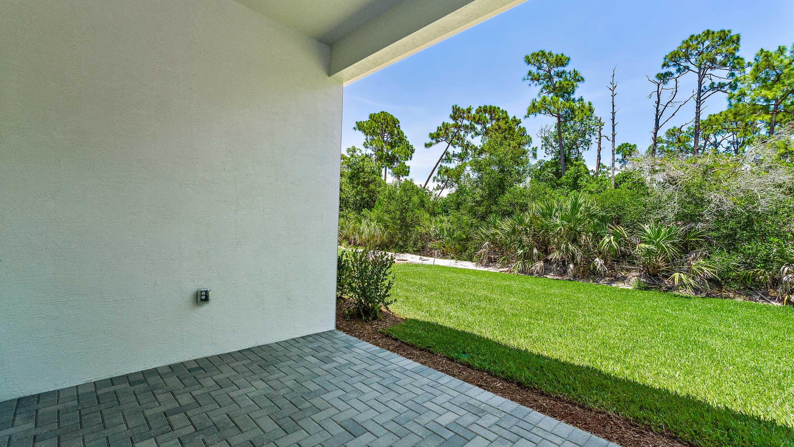 212 Se Via Sangro Property Photo 3
