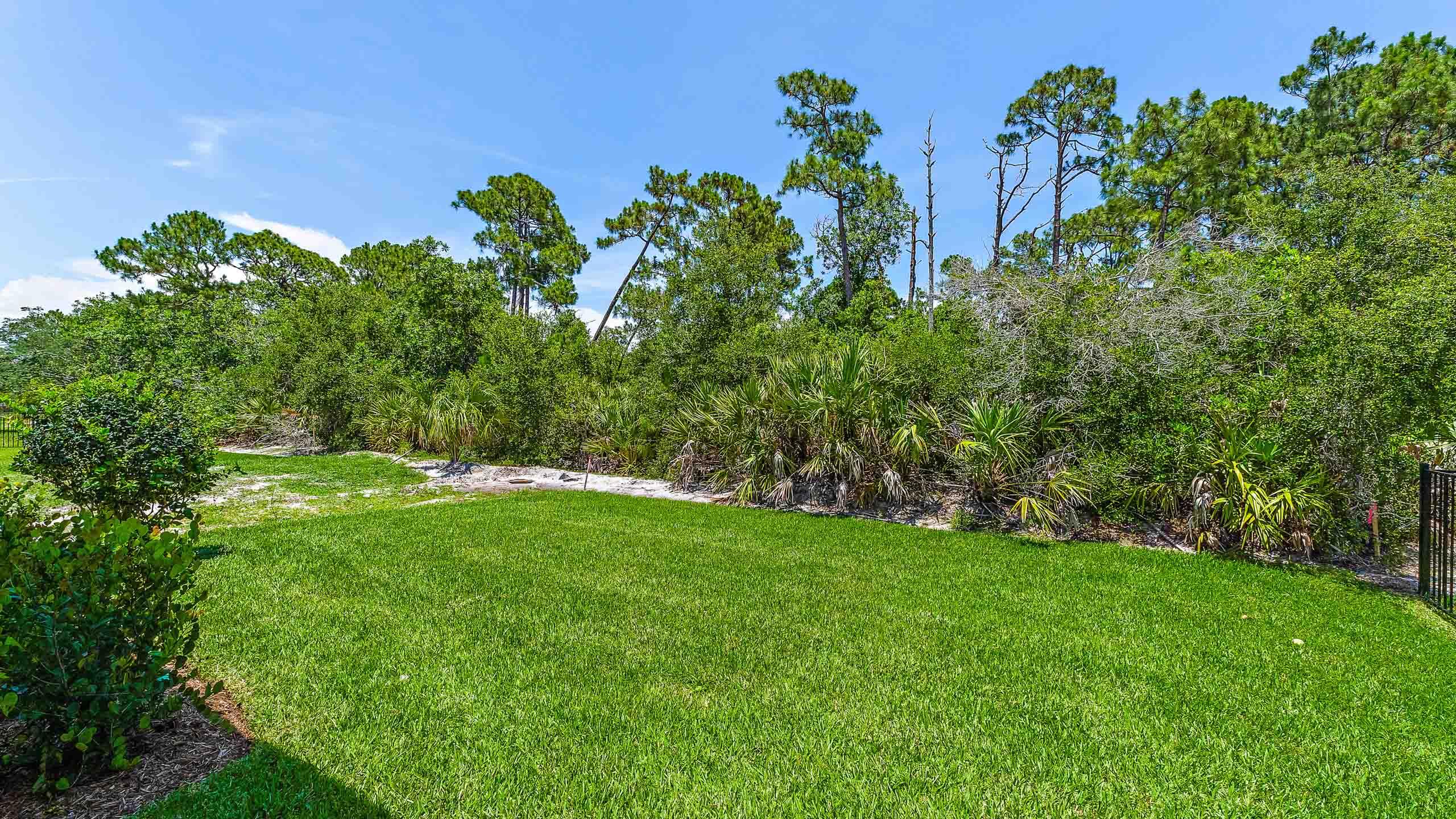 212 Se Via Sangro Property Photo 4
