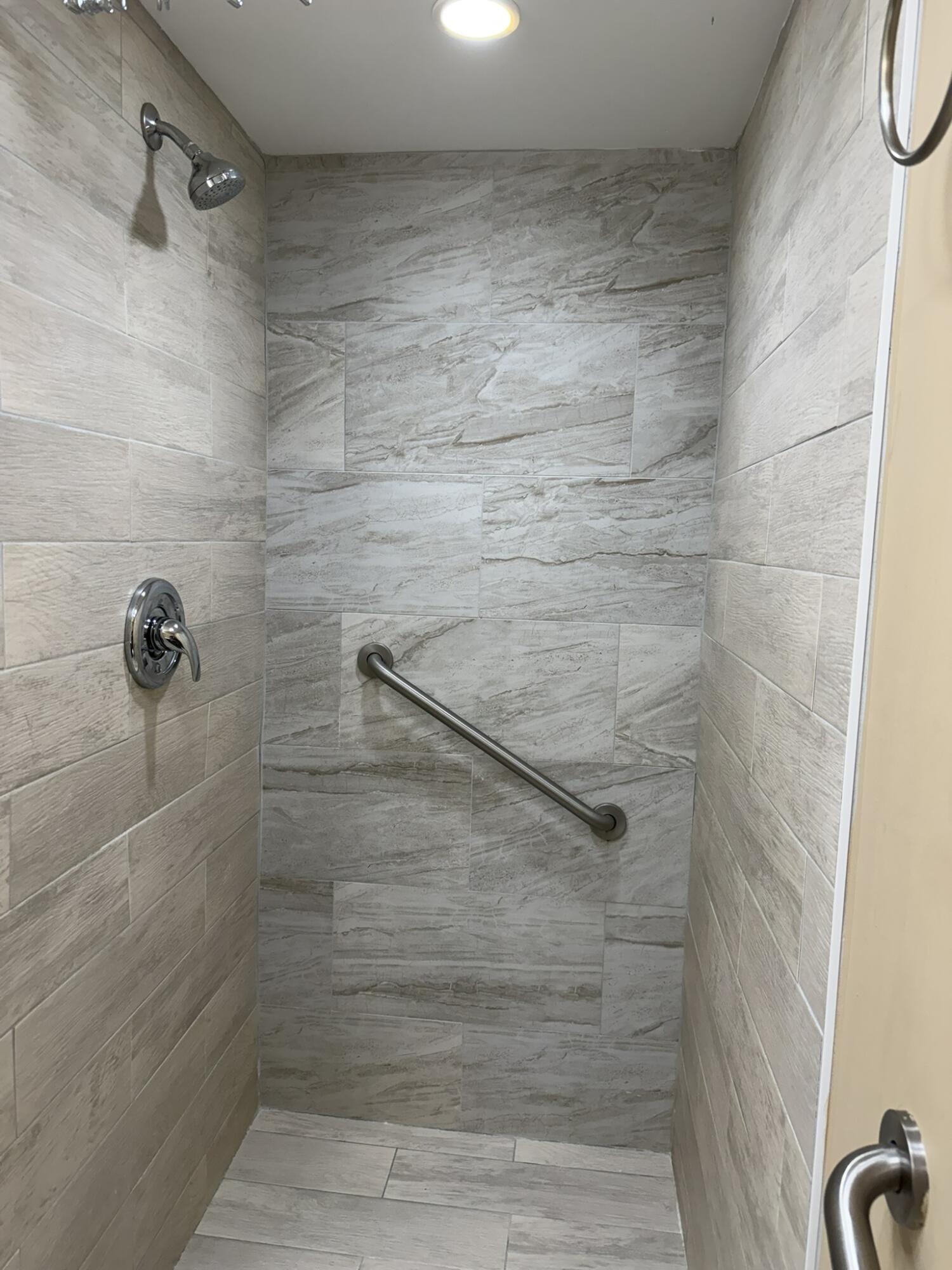 119 Burgundy C Property Photo 16