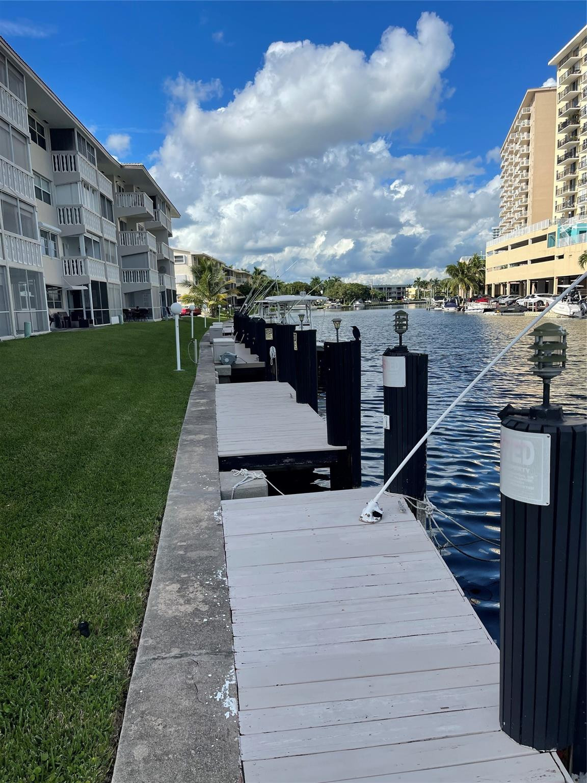 450 Paradise Isle Boulevard Property Photo 11