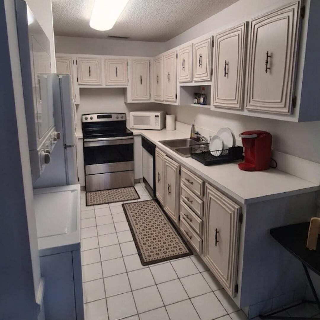 13746 Via Flora E Property Photo 6